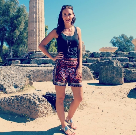 Taka Wear - Colorful Printed Shorts - Picture 1 of 15